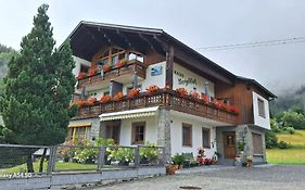 Fritz Apartments 